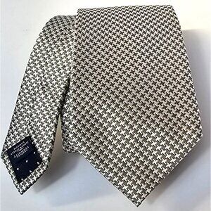 Charles Tyrwhitt Houndstooth Mens Silk Tie Black & White 100% Silk Classic Style